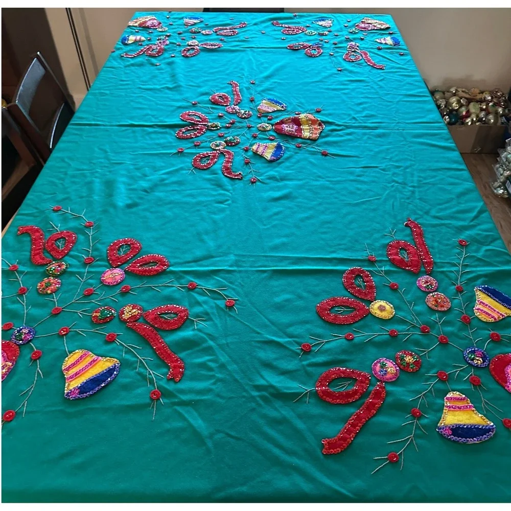 Vintage‎ Handmade Christmas Tablecloth Green Sequin Felt Applique 90x60 Retro